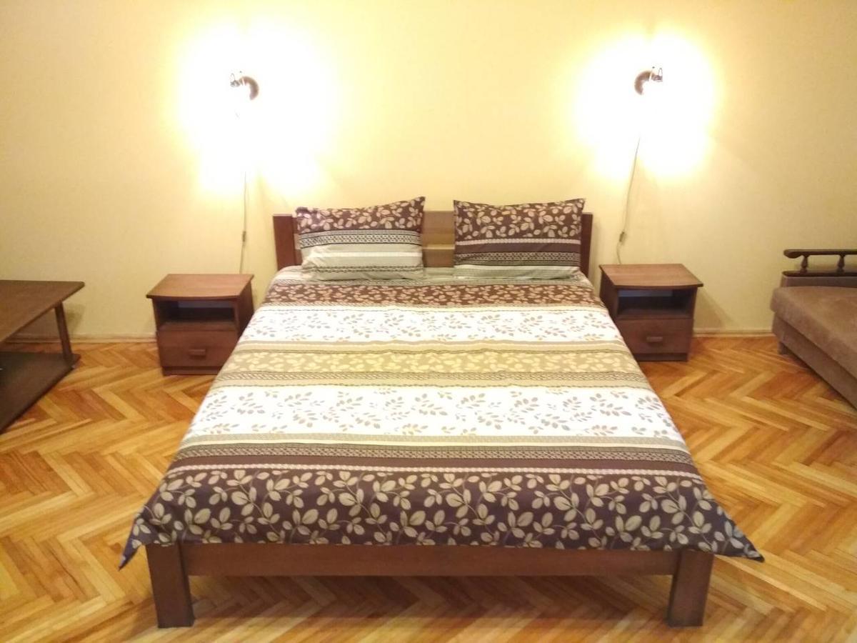 Apartment On Virmens'Ka Street Lviv Eksteriør billede